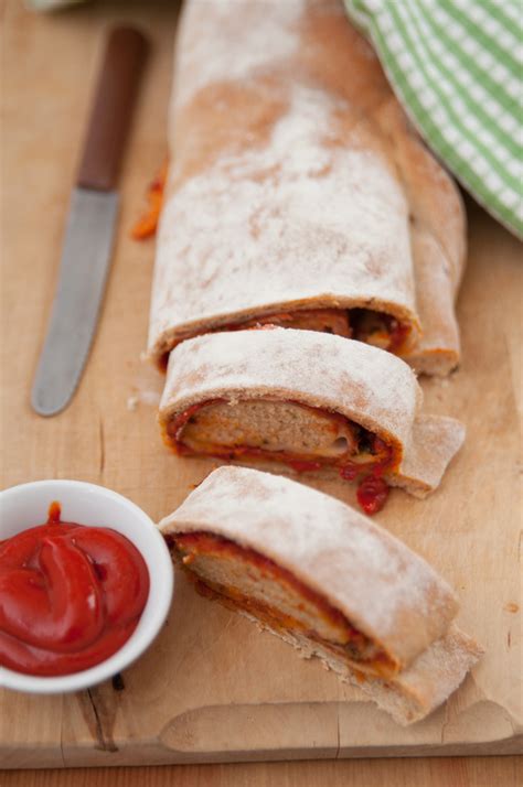 Pepperoni Stromboli Recipe, How to make Pepperoni Stromboli Recipe - Vaya.in