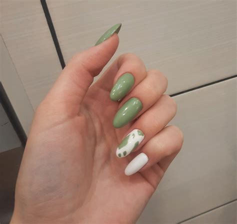 Pastel Green Nails 21 Ideas: Embrace the Subtle Elegance