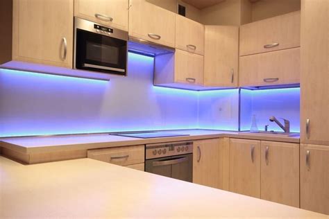 30+ Modern Kitchen With Led Lights – HomeDecorish