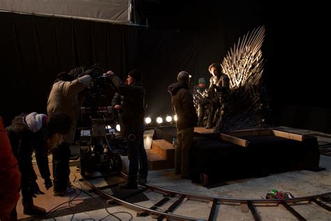 Game of Thrones: 50 Awesome Behind-the-Scenes Photos - Overmental