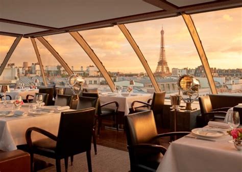 17 Best Rooftop Restaurants In Paris For The Best Food and Views - Dreams in Paris