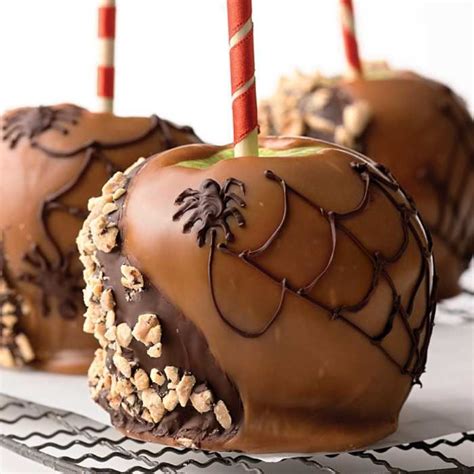 Caramel Apple | Caramel apples, Caramel apples recipe, Halloween desserts