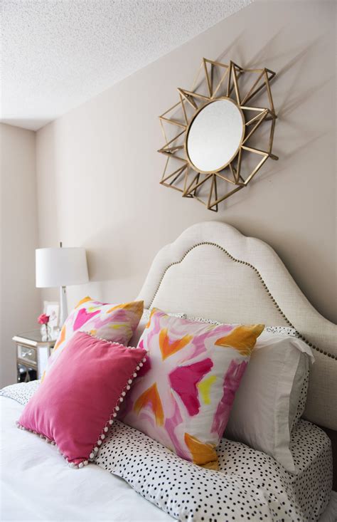 Pink and Orange Bedroom Decor Ideas | Alicia Tenise | Room inspiration bedroom, Preppy room ...