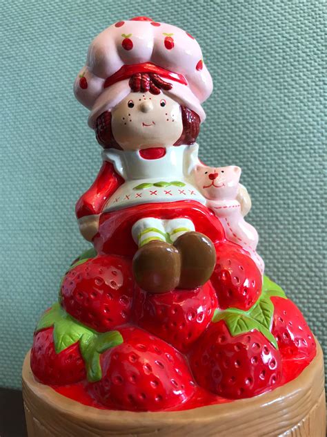 Strawberry Shortcake Music Box, Strawberry Shortcake Song, Vintage ...