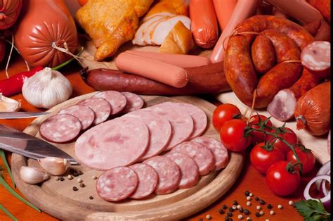 Why nitrates and nitrites in processed meats are harmful – but those in vegetables aren’t