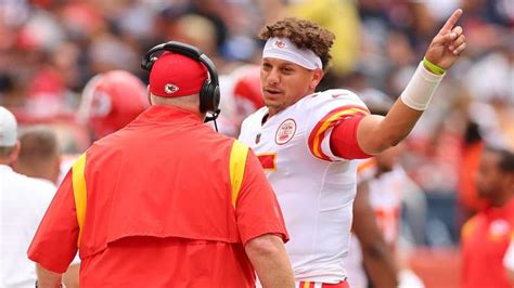 Chiefs' Andy Reid Compares Patrick Mahomes to KC Media