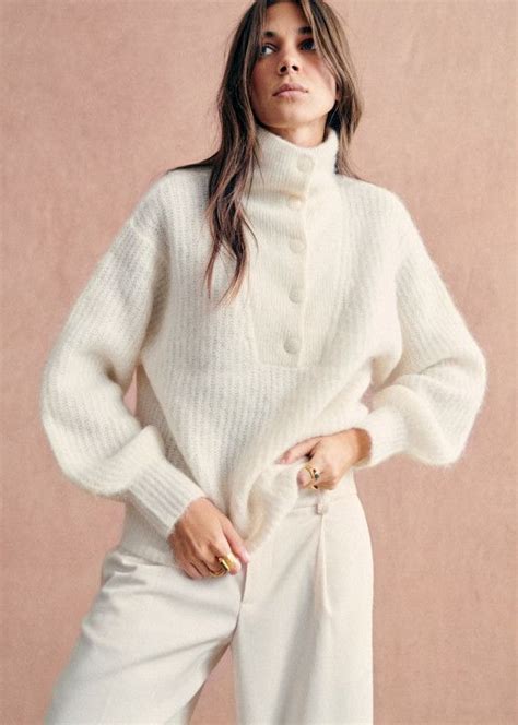 10 French Winter Fashion Must-Haves to Keep Warm and Chic | Sezane, Sweatshirt fashion, French ...