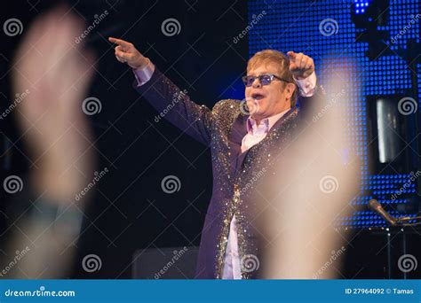 Elton John Live Concert Seen from Crowd Editorial Photography - Image of line, john: 27964092