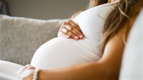 Cytomegalovirus: Pregnant women warned about virus that harms babies ...