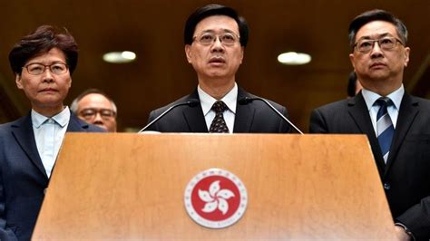 John Lee: Who is Hong Kong's new hardline pro-Beijing leader? - BBC News