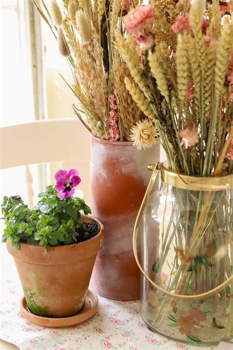 DIY faux terracotta vase from an old porridge tin - Dainty Dress Diaries