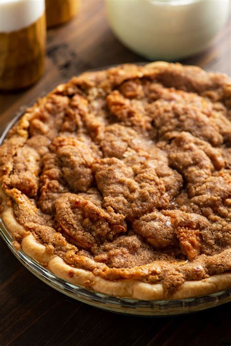 The Best Apple Streusel Pie Recipe — The Mom 100