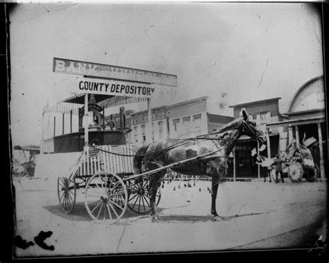 Parade in Humboldt, Allen County, Kansas - Kansas Memory - Kansas Historical Society