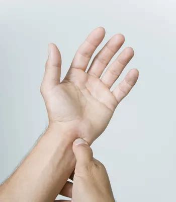 8 Beneficial Acupressure Points – ActiveBeat – Your Daily Dose of ...