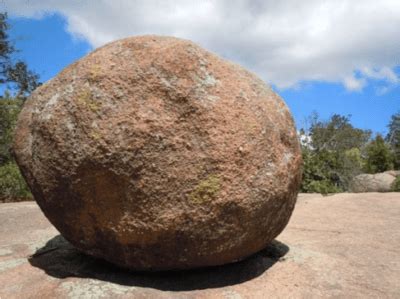 Types of Landscaping Boulders in Loveland, CO? | Solmauna