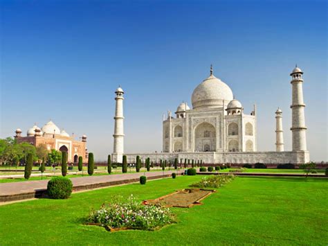 Taj Mahal, Agra, India - Map, Location, History, Facts