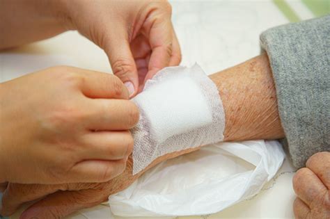 Practice Nursing - Periwound skin care considerations for older adults