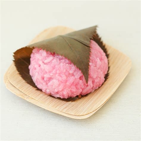 Sakura Mochi | Thirsty For Tea | Sakura mochi, Japanese dessert, Mochi