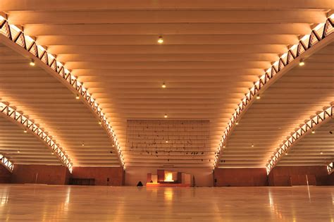 A Traveler's Guide to the Isha Yoga Center, Coimbatore