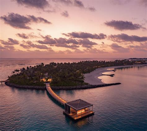 Ritz-Carlton Maldives opens with luxury overwater spa sanctuary ...