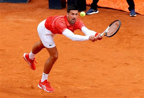 Last of the 'Big Three' standing, Djokovic eyes Grand Slam record | Reuters