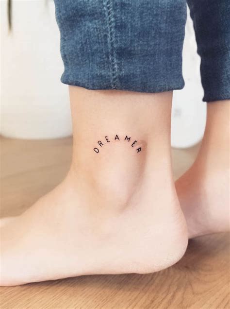 70 Gorgeous Foot Tattoos For Women – Best Hunter Zone