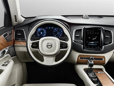 The 2016 Audi Q7 Will Get A Giant Dash Tablet AND Virtual Cockpit | Volvo, Volvo xc90, Car ...