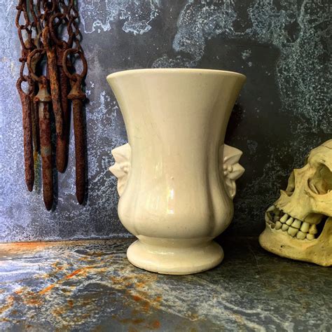 McCoy Vase / Art Pottery / Collectable | Etsy | Pottery art, Pottery, Vase
