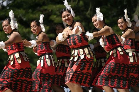 Pin by Lizah Hingano on Polynesian Dance | Tongan, Tongan culture, Polynesian dance