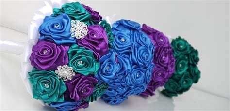 I made ribbon flower bouquets for my sister's wedding. Quite pleased with how they turned out ...