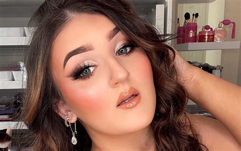 TikTok Star Mikayla Nogueira Forced To Apologise For Defending Jaclyn Cosmetics Bronzer Shade Range