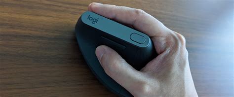 Geek Review: Logitech MX Vertical | Geek Culture