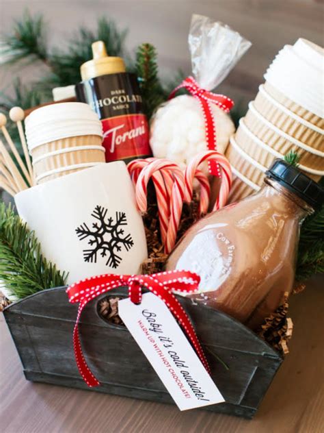 8 Gourmet Holiday Gift Baskets for the Foodie in Your Life