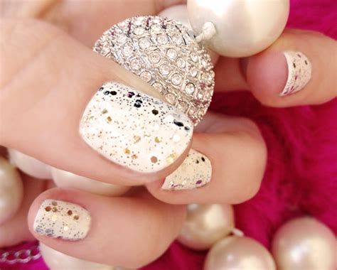 diamonds-pearls-nails-glitter | Tutorial: www.lovemaegan.com… | Flickr