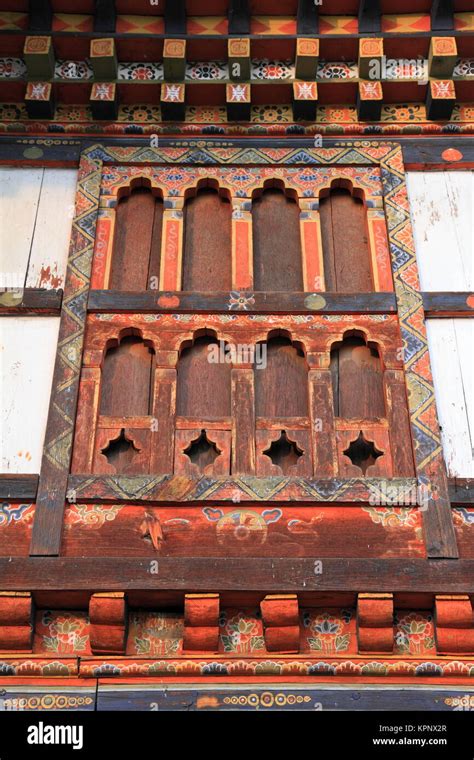 painting work at the dzong Stock Photo - Alamy