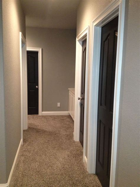20+ Carpets To Go With Grey Walls – HomeDecorish