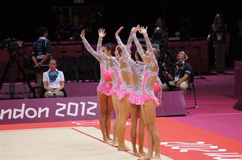 File:London 2012 Rhythmic Gymnastics - Russia Team 03.jpg - Wikimedia ...