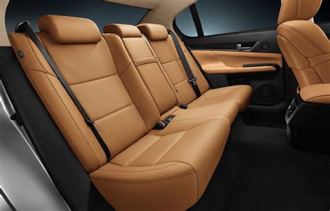 Lexus GS 350 Interior - Car Body Design