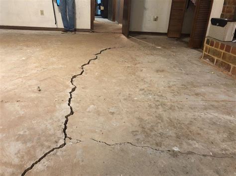 Fixing Cracks In Concrete Basement Floor – Flooring Tips