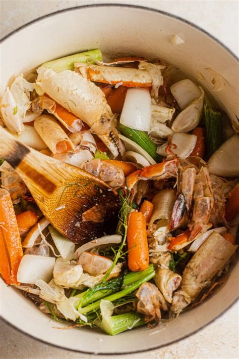 How to Make Homemade Seafood Stock (Easy Recipe!) - Home Cooking Collective