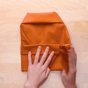 10 Wow-Worthy Napkin Folds That Belong On The Table…Not On Your Lap! - GooD FooD Near Me