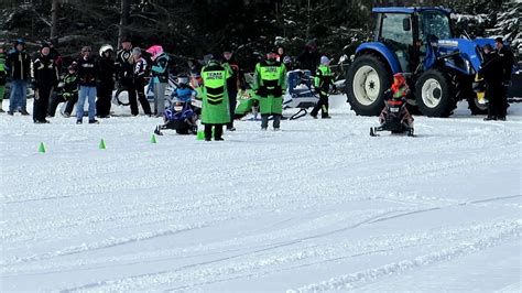 KIDS DRAG RACING SNOWMOBILES! | Just Snowmobiles - YouTube