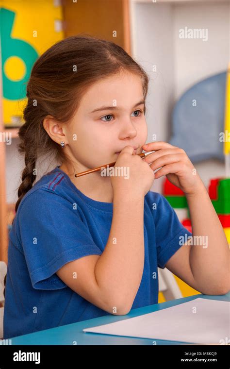 Small students children painting in art school class Stock Photo - Alamy