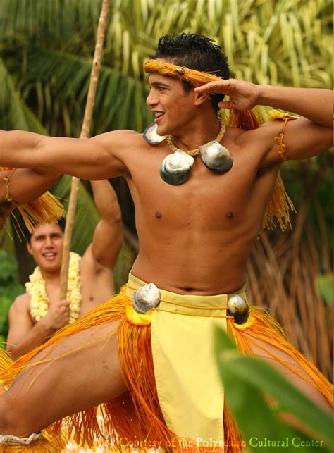 72 best images about costume tahitien on Pinterest | Hula dancers, Fire ...