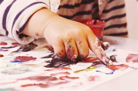 10 Finger Painting Ideas for Toddlers to Boost Creativity – Child Insider