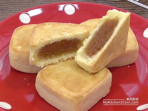 Taiwanese Pineapple Cake Recipe - MyKitchen101en.com