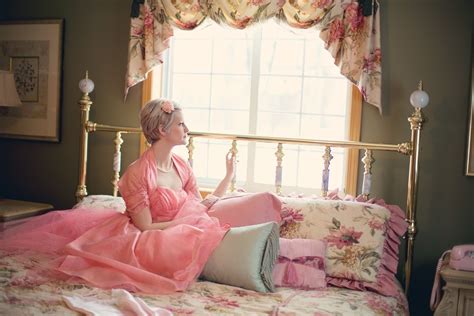 Free photo: Vintage, Woman On Bed, Retro - Free Image on Pixabay - 635262