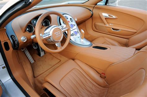 Bugatti Veyron Gran Sport | Bugatti veyron interior, Car interior decor, Bugatti