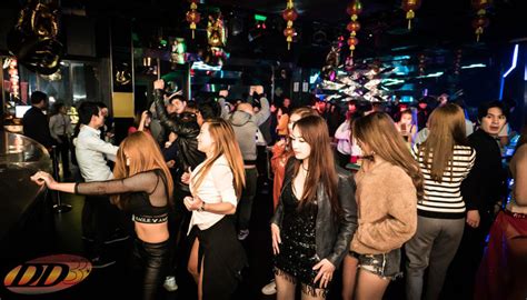 Macau Nightlife: Guide to Nightclubs, Bars, and Saunas (2019 ...