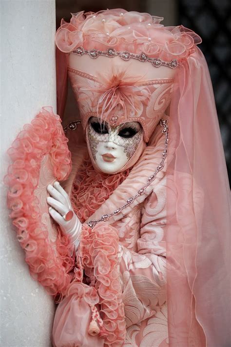 Carnevale di Venezia 2018 | Venice carnival costumes, Carnival masks, Venice mask